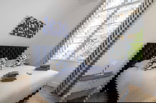 Foto 7 - Luxury Renovated 4-room Apartment - rue Hoche - Bourgeois Building