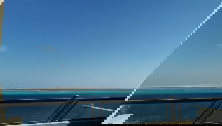 Foto 1 - Stunning Sea View 1-bed Apartment in Hurghada
