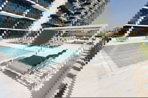 Foto 26 - Vogue | Binghatti Corner JVC-7mins Sky Dubai 3 mins Cirle Mall Brand New