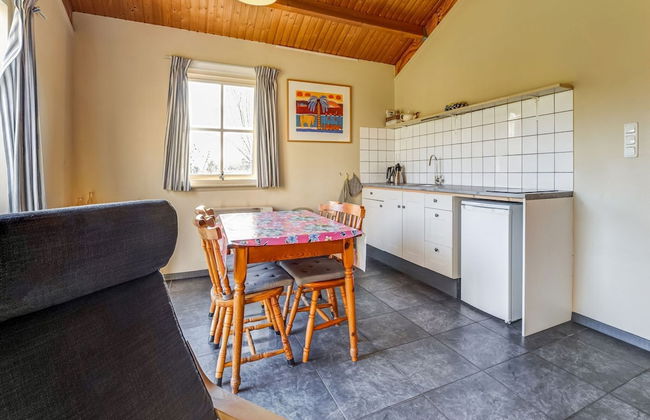 Tranquil Holiday Home in Lage Zwaluwe With Terrace - Photo 43