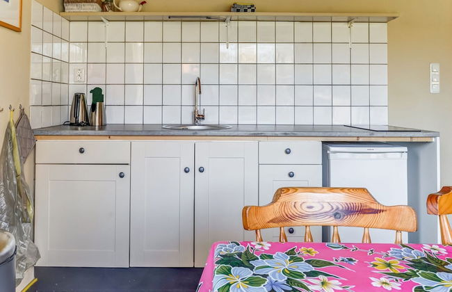 Tranquil Holiday Home in Lage Zwaluwe With Terrace - Photo 12