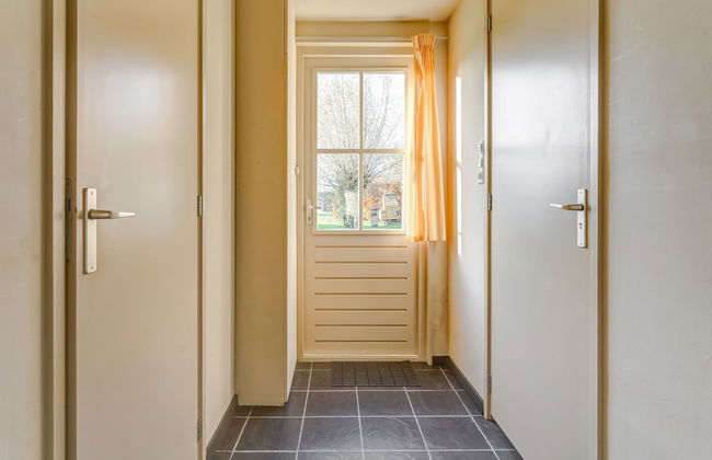 Tranquil Holiday Home in Lage Zwaluwe With Terrace - Photo 56