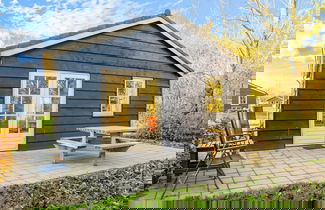 Foto 1 - Tranquil Holiday Home in Lage Zwaluwe With Terrace