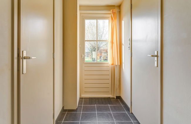 Tranquil Holiday Home in Lage Zwaluwe With Terrace - Photo 55