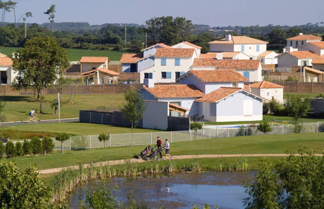 Apartamento de 2 quartos em L'Aiguillon-sur-Vie com piscina e jardim - Foto 50
