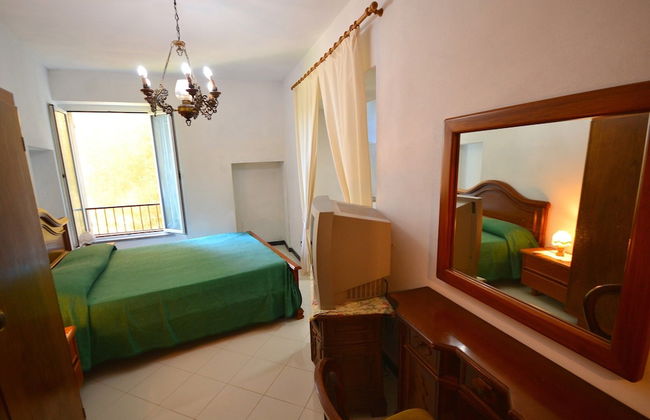 Inviting Holiday Home With Terrace, Garden Furniture, BBQ - Photo 17