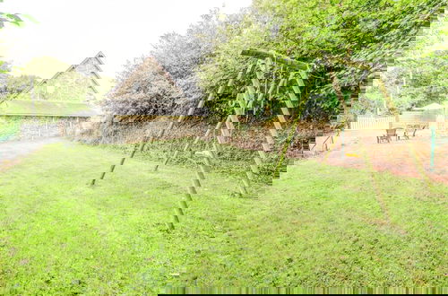 Foto 49 - Welcoming Holiday Home in Brainville With Fenced Garden