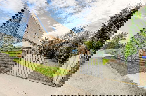 Foto 61 - Welcoming Holiday Home in Brainville With Fenced Garden