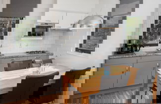 Foto 3 - Engaging Chalet With Dishwasher Next to a Nature Reserve