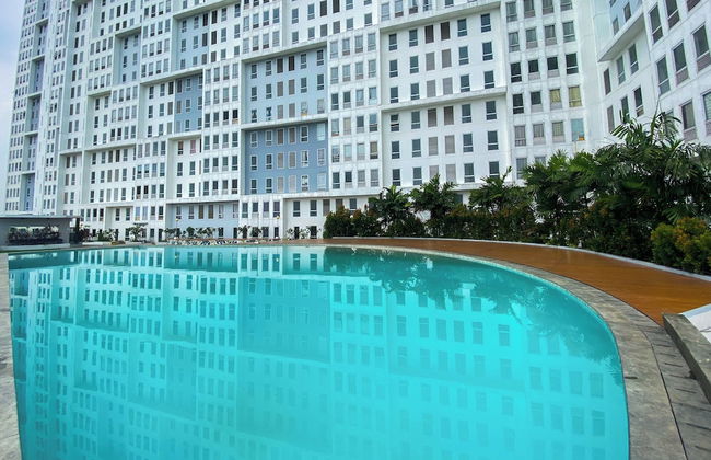 Good Place and Restful 2BR at Patraland Urbano Apartment - Foto 26