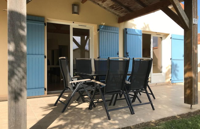 Amazing Holiday Home in Les Forges With Terrace - Photo 18