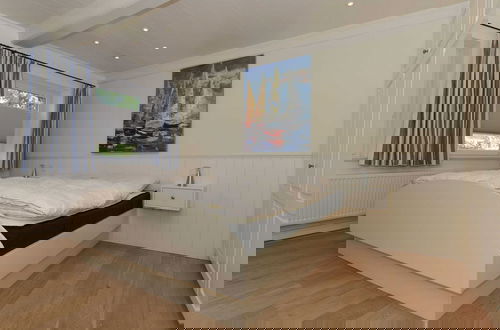 Foto 7 - Idyllically Located, Comfortably Furnished and Renovated Holiday Apartment