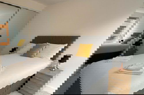 Photo 36 - Modern 2 bed With Parking - Grand Exchange Bracknell