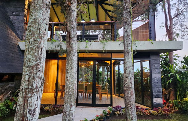 Villa 4-BR Klub Bunga No. 4 Batu Malang - Foto 29