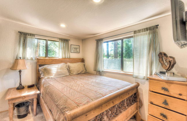 Moonlight Cove w/ Grill Tahoe Beach Next Door! - Foto 4