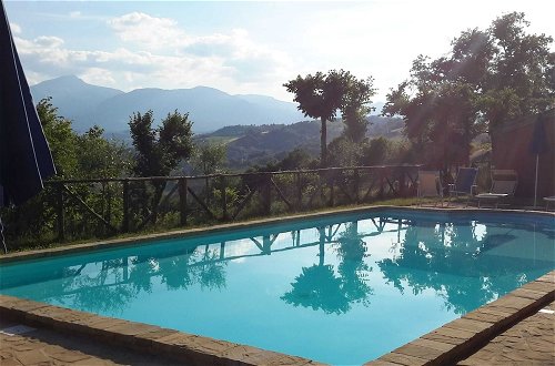 Photo 16 - Fabulous Holiday Home With Wifi in Monte San Martino Italy