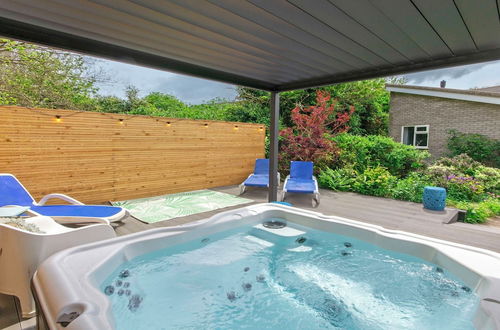 Foto 21 - Ladywell Croyde 6 Bedrooms, Sleeps 12, Hot Tub