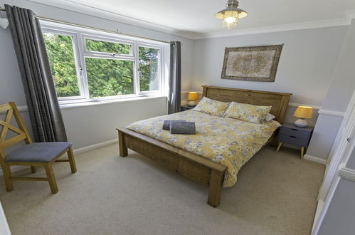 Photo 5 - Ladywell Croyde 6 Bedrooms, Sleeps 12, Hot Tub