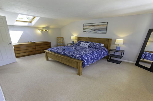 Photo 8 - Ladywell Croyde 6 Bedrooms, Sleeps 12, Hot Tub