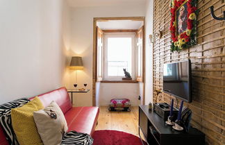 Photo 1 - JOIVY Chic 1-bed Apt moments to Luis de Camões Sq