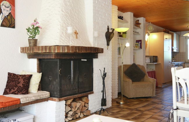 Cozy House with Terrace & Fireplace near Winterberg - Foto 12