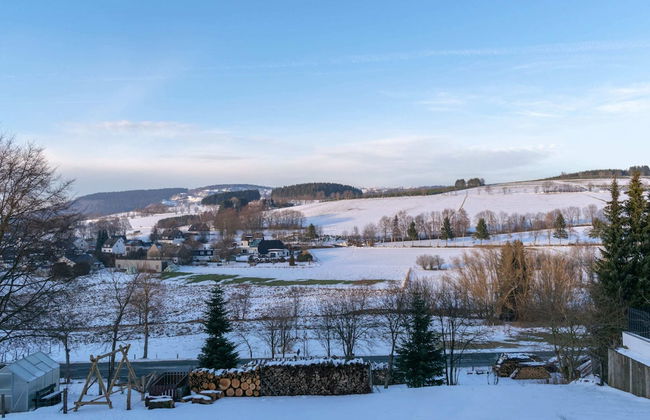 Cozy House with Terrace & Fireplace near Winterberg - Foto 29