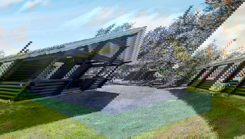 Primary image