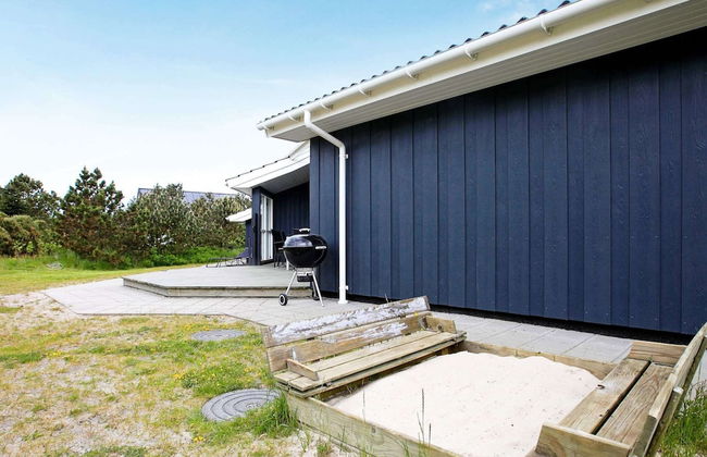 8 Person Holiday Home in Henne - Foto 17