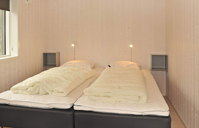 8 Person Holiday Home in Henne - Foto 4