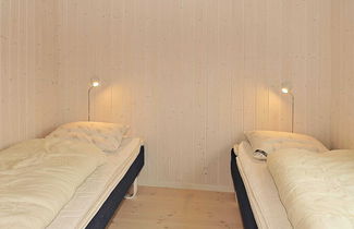 Foto 3 - 8 Person Holiday Home in Henne