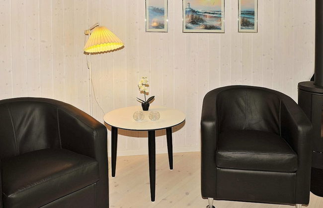 8 Person Holiday Home in Henne - Foto 11