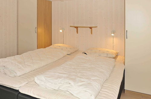 Foto 8 - 8 Person Holiday Home in Henne