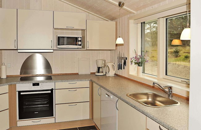8 Person Holiday Home in Henne - Foto 9