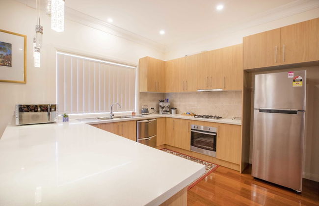 The Art House - Photo 16