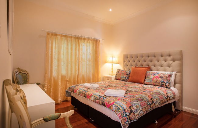 The Art House - Photo 2