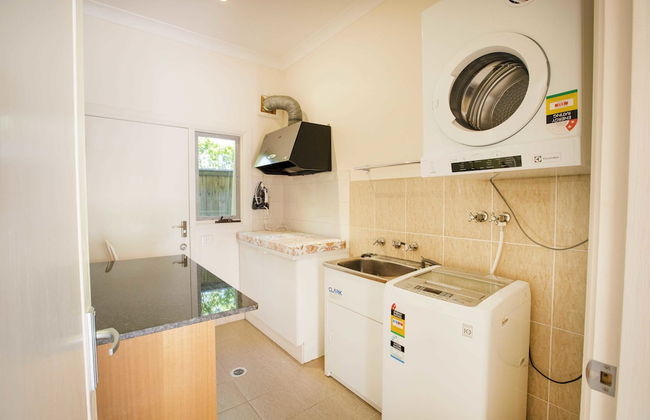 The Art House - Photo 24