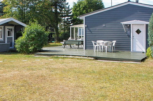 Foto 1 - 8 Person Holiday Home in Vaeggerlose