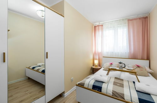Photo 3 - Apartment Cytadela Park by Renters