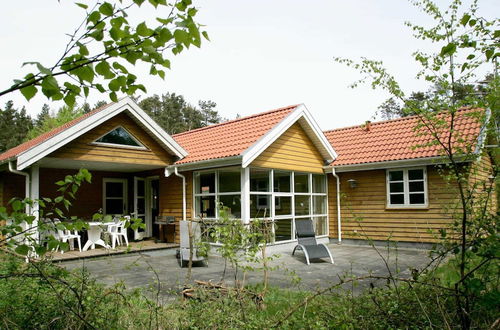 Foto 17 - 10 Person Holiday Home in Aakirkeby