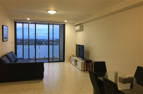 Photo 17 - New Apartment with city view