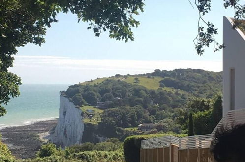 Photo 19 - Lovely 5 Person Chalet in St Margaret's at Cliffe