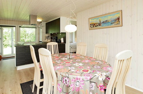 Foto 11 - 6 Person Holiday Home in Ulfborg