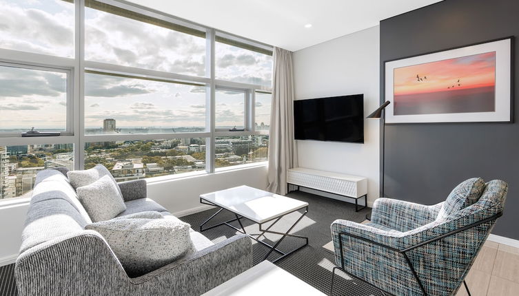 Photo 1 - Meriton Suites Zetland