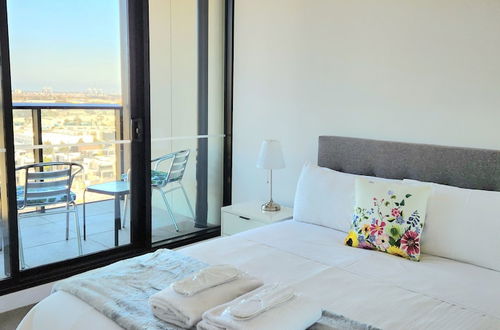 Photo 9 - Melbourne Lifestyle Apartments - Best Views on Collins