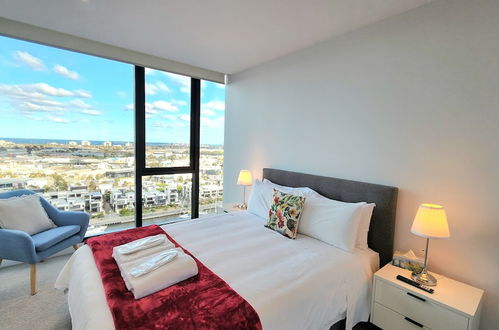 Photo 21 - Melbourne Lifestyle Apartments - Best Views on Collins