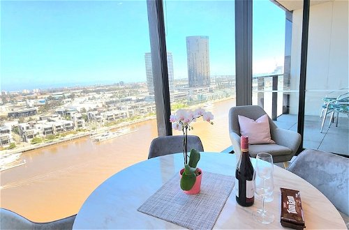Photo 52 - Melbourne Lifestyle Apartments - Best Views on Collins