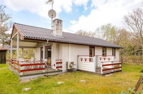 Foto 1 - 6 Person Holiday Home in Glesborg