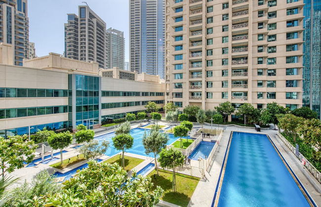 Maison Privee - Radiant Urban Retreat with Iconic Burj Khalifa Vws - Foto 19