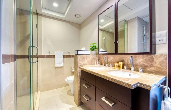 Maison Privee - Radiant Urban Retreat with Iconic Burj Khalifa Vws - Foto 17