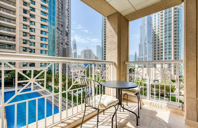 Maison Privee - Radiant Urban Retreat with Iconic Burj Khalifa Vws - Foto 26